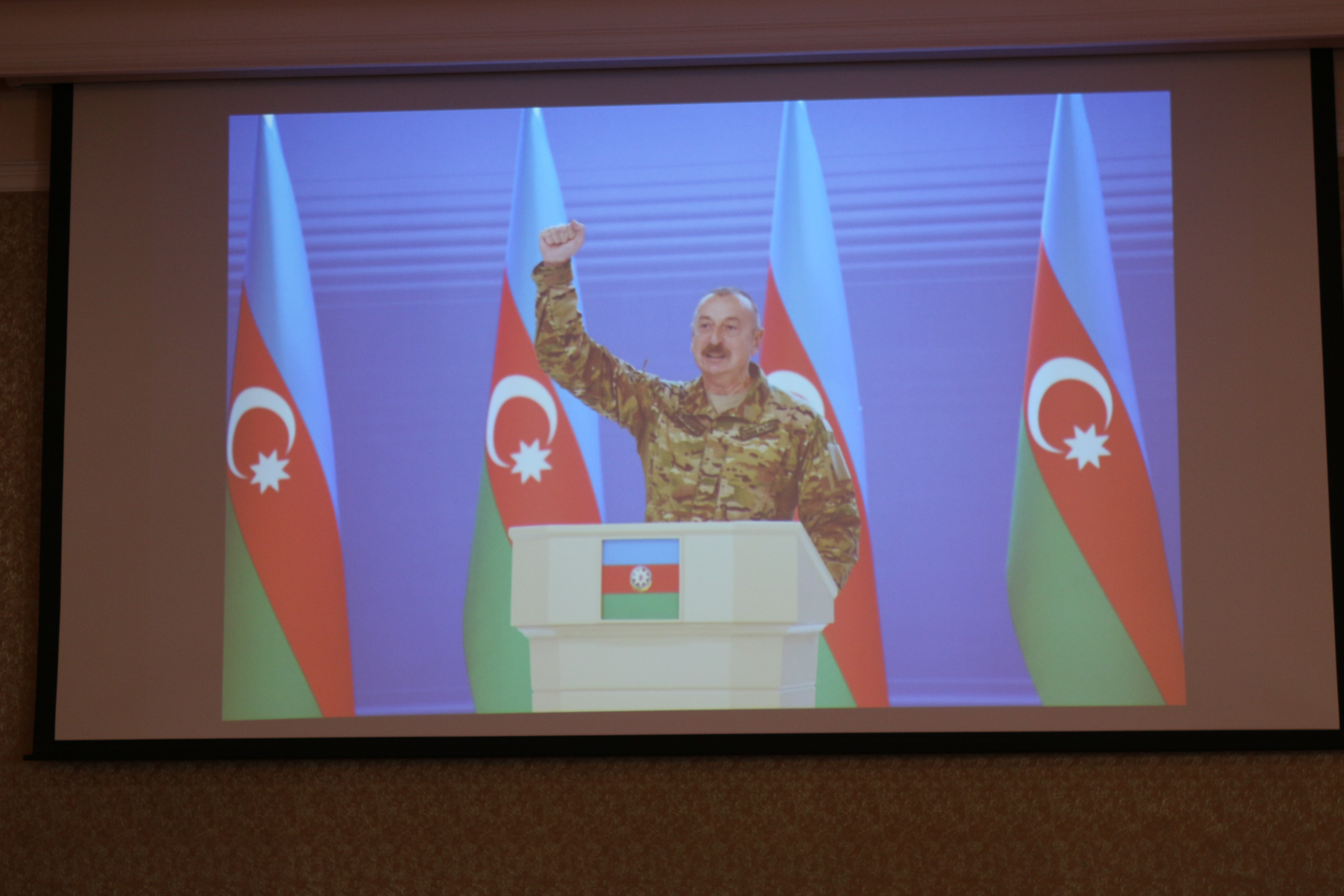 İctimai-Siyasi Sənədlər Arxivində “Zəfər Günü” və “Bayraq Günü” qeyd olunub