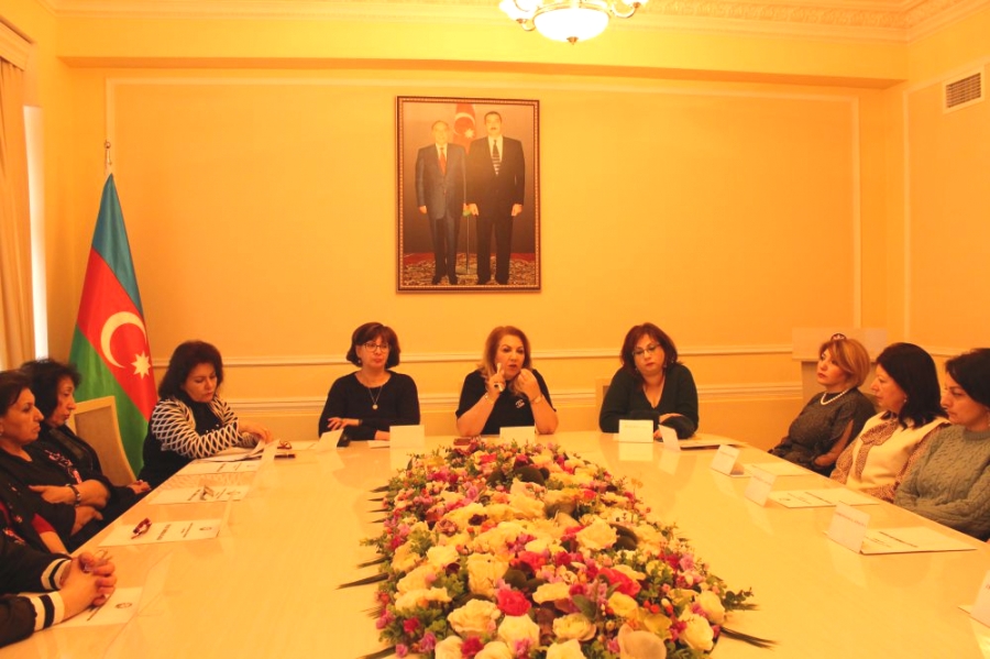 Siyasi sənədlər Arxivində “Azərbaycan SSR Böyük Vətən müharibəsi illərində” mövzusunda növbəti seminar keçirilib